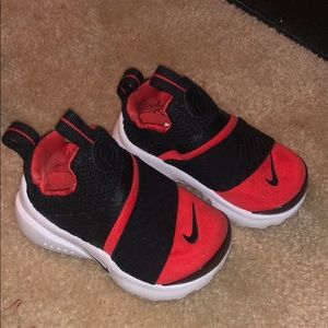 Infant Nike Prestos size 6c